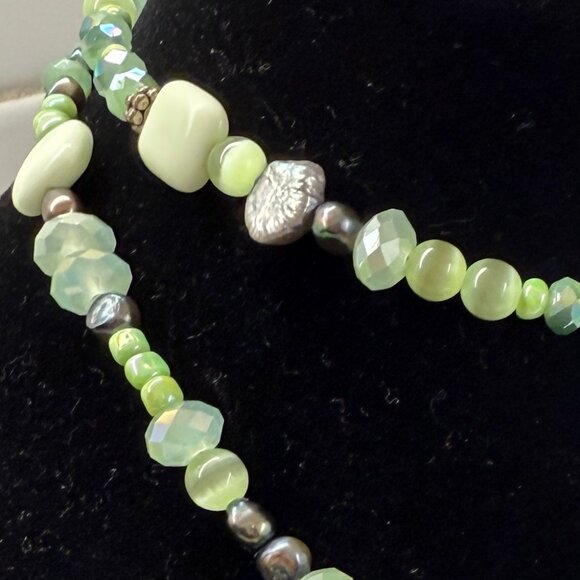 Stone and Cats Eye Glass Bead Necklace - Picture 5 of 5